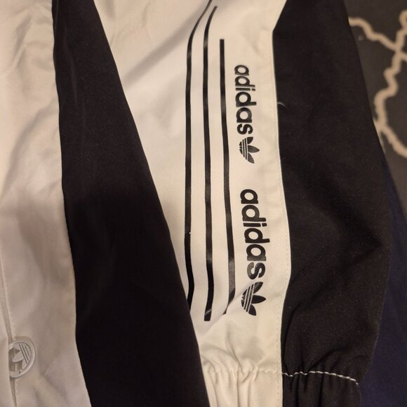 Adidas Hooded Windbreaker - Picture 4 of 15